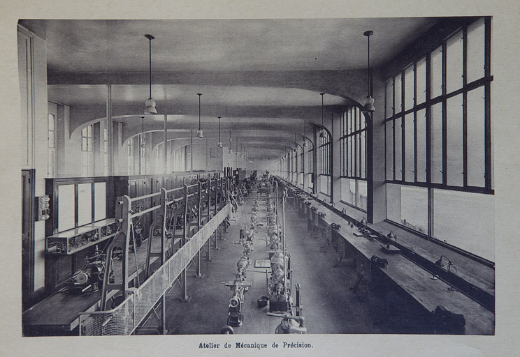 école professionnelle dite École nationale d'Horlogerie puis lycée polyvalent Jules Haag