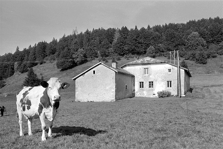maisons, fermes des Molunes
