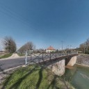 pont routier sur l'écluse 65 du versant Saône (canal de Bourgogne)