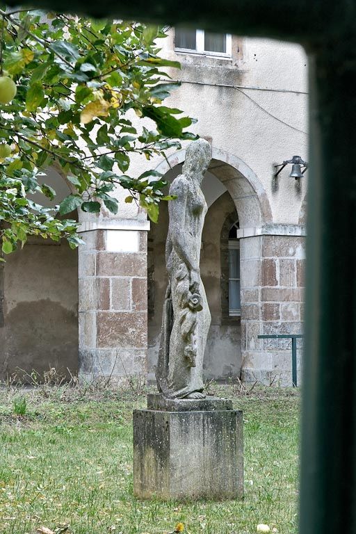 statue : Les vertus féminines