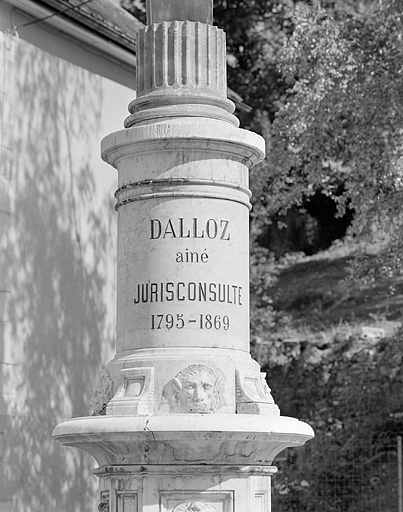 fontaine Désiré Dalloz