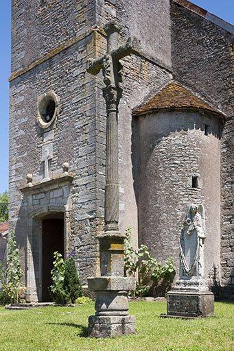 Vestiges de l'ancien cimetière