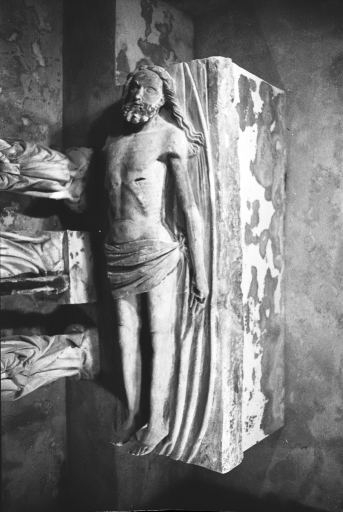 statue : Christ gisant