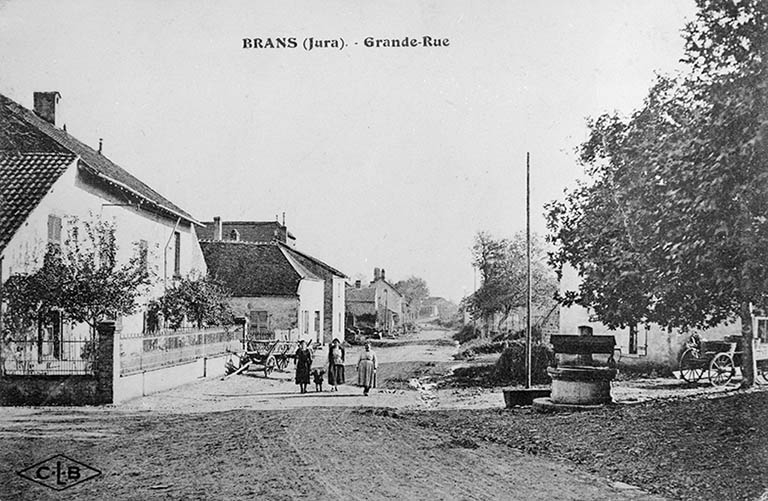 maison, auberge, relais de poste, fromagerie Roy