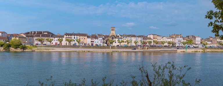 quai sud de Tournus