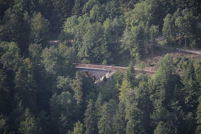 viaduc de Malproche, pont ferroviaire et tunnel dit souterrain de Malproche (voie ferrée Andelot - La Cluse)