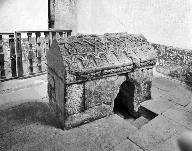 sarcophage dit Pierre des fous