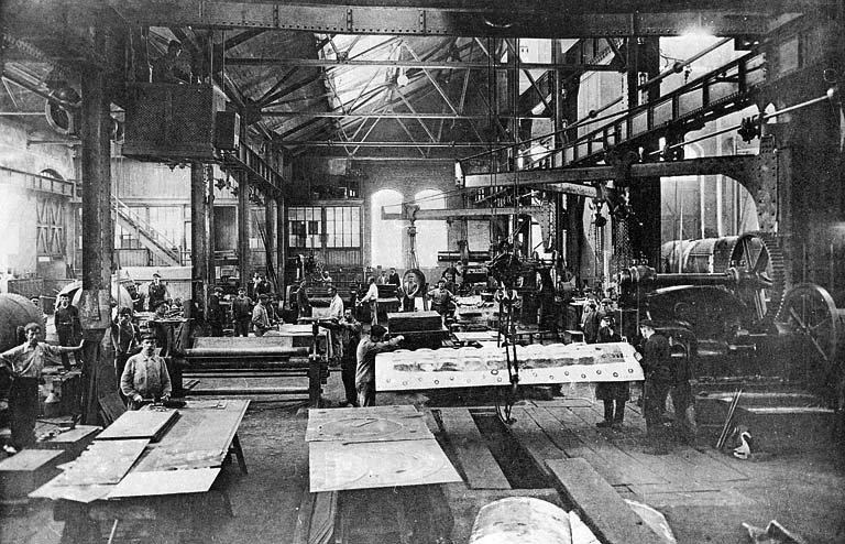 usine de construction mécanique et électrique de la Société alsacienne de Constructions mécaniques (SACM), puis Alsthom, puis Alsthom-Atlantique, puis GEC-Alsthom, actuellement Alstom