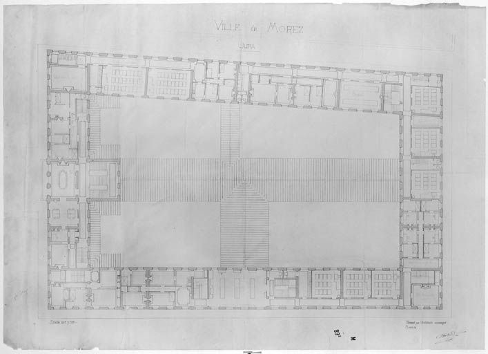 hôtel de ville, groupe scolaire, école professionnelle, tribunal, musée