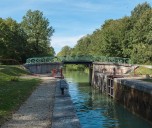 pont routier sur l'écluse 105 du versant Yonne (canal de Bourgogne)