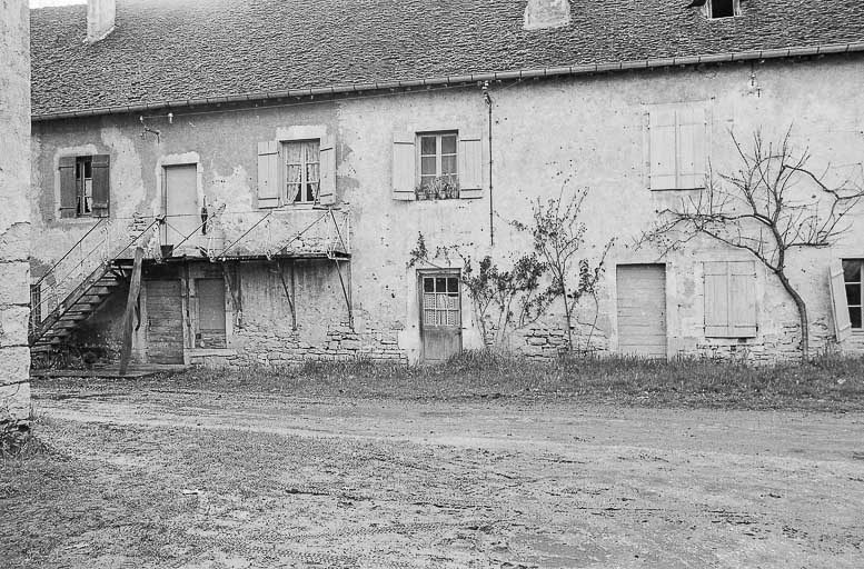 château fort, puis haut fourneau de Petit Valay, actuellement logement