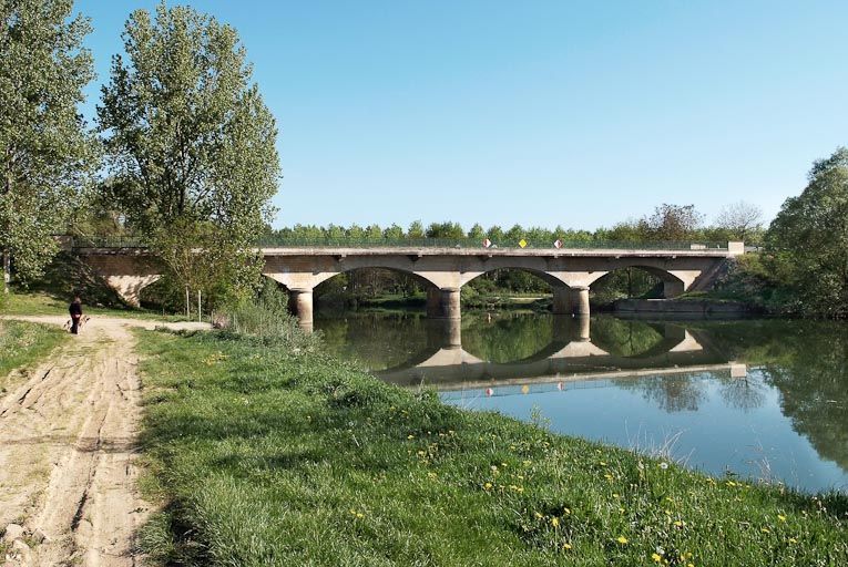 pont routier de Ratenelle (la Seille canalisée)
