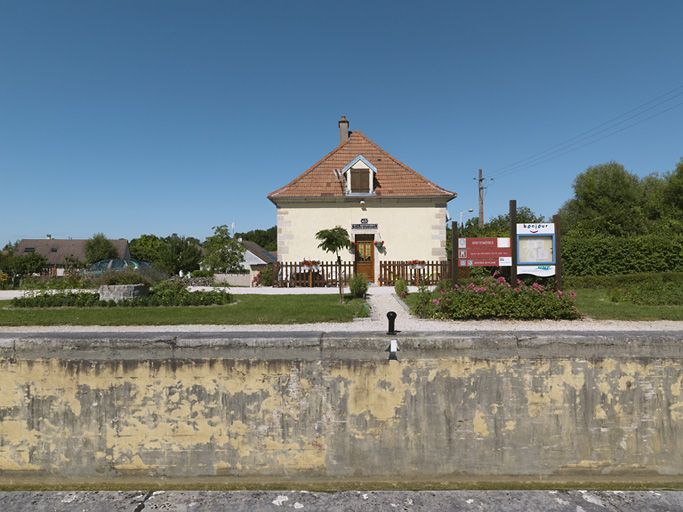 site de l'écluse 65 du versant Saône, dite de Bretenière (canal de Bourgogne)