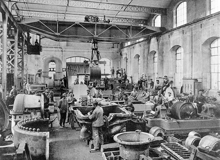 usine de construction mécanique et électrique de la Société alsacienne de Constructions mécaniques (SACM), puis Alsthom, puis Alsthom-Atlantique, puis GEC-Alsthom, actuellement Alstom