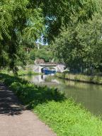 pont routier isolé de Chevroches (canal du Nivernais)