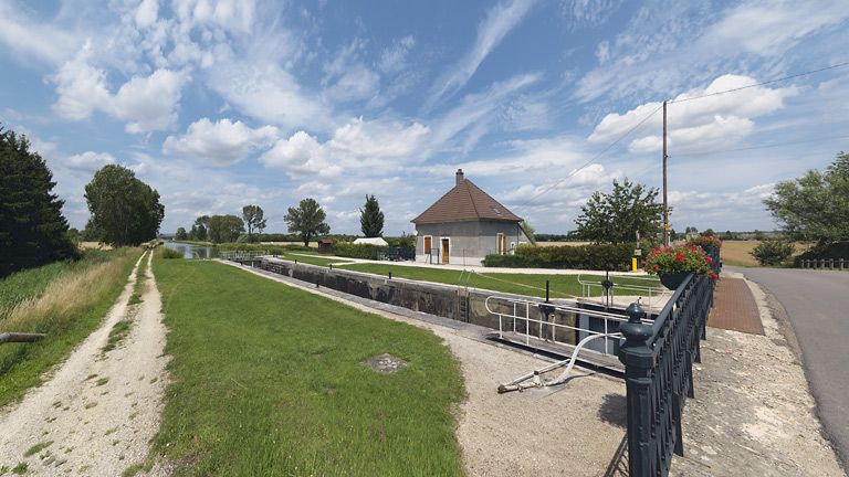 site de l'écluse 64 du versant Saône, dite d'Epoisses (canal de Bourgogne)