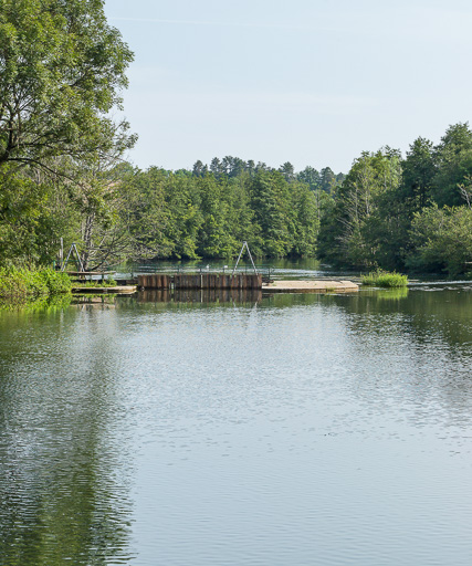 barrage à aiguilles, dit Pertuis du Bouchet (canal du Nivernais)