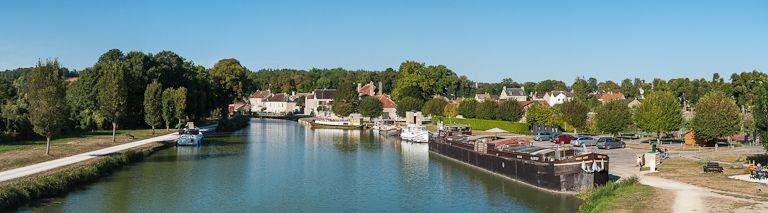 port de Tanlay ; gare d'eau (canal de Bourgogne)