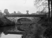 pont routier isolé de Pont (canal du Nivernais)