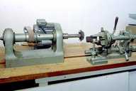 4e machine à fraiser dite machine à arrondir