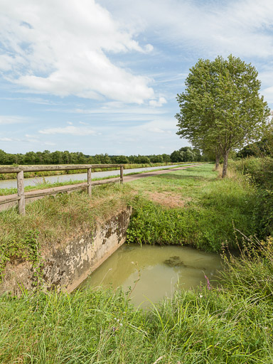 aqueduc de la Seigne (canal du Nivernais)