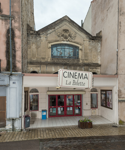 marché et passage couvert puis cinéma La Palette