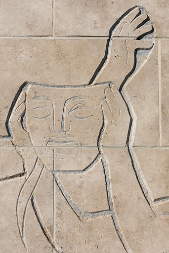 relief gravé