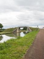 pont routier isolé de Marcou (canal du Nivernais)