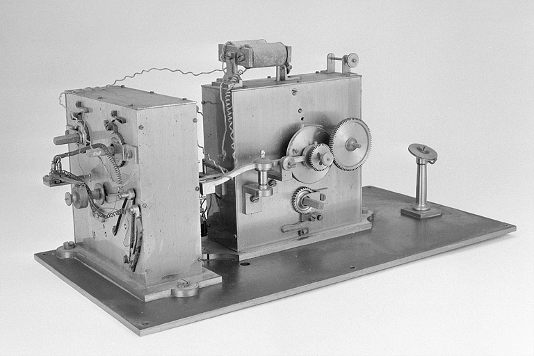 convertisseur électrique et instrument d'enregistrement (appareil télégraphique)