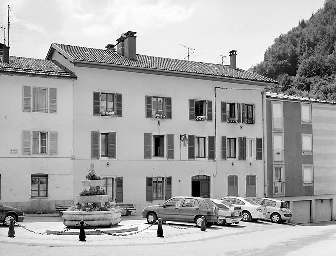 maison d'industriel, actuellement immeuble