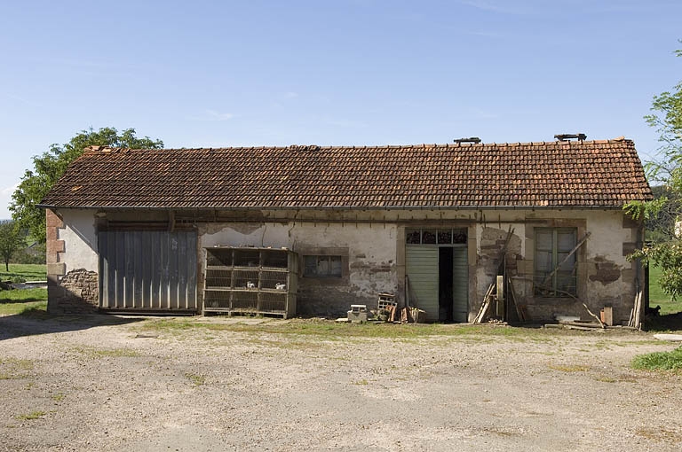 ferme, puis distillerie Grandjean et Fils, actuellement logement