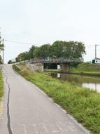 pont routier isolé ; pont de Bouzeron (canal du Centre)