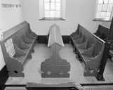 20 bancs de synagogue, 2 pupitres