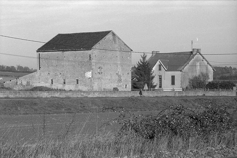 Usine de céramique de la Valteuse (briqueterie et usine de poterie) ; actuellement ferme