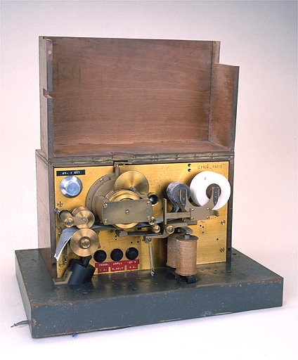 instrument de mesure du temps et d'enregistrement (chronographe Prin)