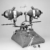 instrument de mesure des angles en optique et d'ophtalmologie (synoptophore Raphael)