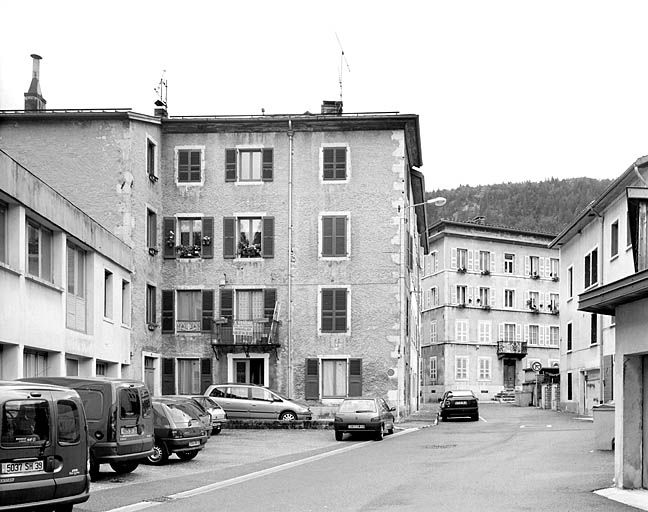 moulin à farine et martinet Clément, actuellement immeuble