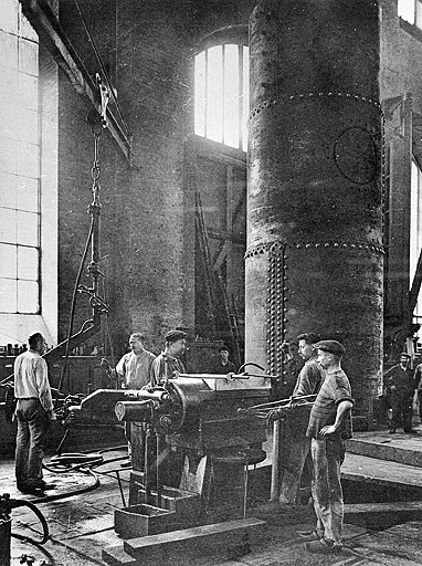 usine de construction mécanique et électrique de la Société alsacienne de Constructions mécaniques (SACM), puis Alsthom, puis Alsthom-Atlantique, puis GEC-Alsthom, actuellement Alstom