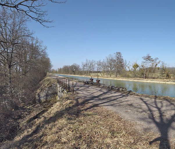 ouvrage lié à l'alimentation en eau : ensemble de 5 aqueducs du bief 13 du versant Yonne (canal de Bourgogne)