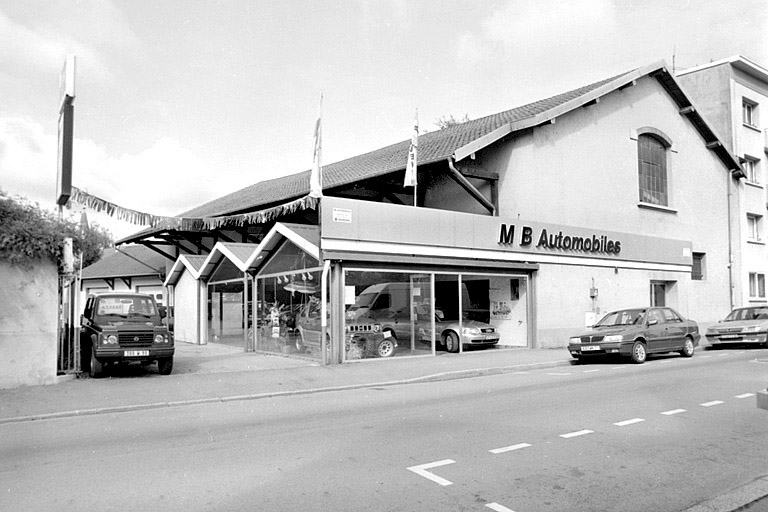 usine de préparation des produits textiles Bühl et Cie, puis Bühl-Ochs Veuve et Cie, puis usine d'apprêt des étoffes Pfeiffer et Kaltenbach, actuellement magasin de commerce et garage de réparation automobile