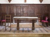 lambris de demi-revêtement avec bancs de choeur et stalles de célébrant (2)