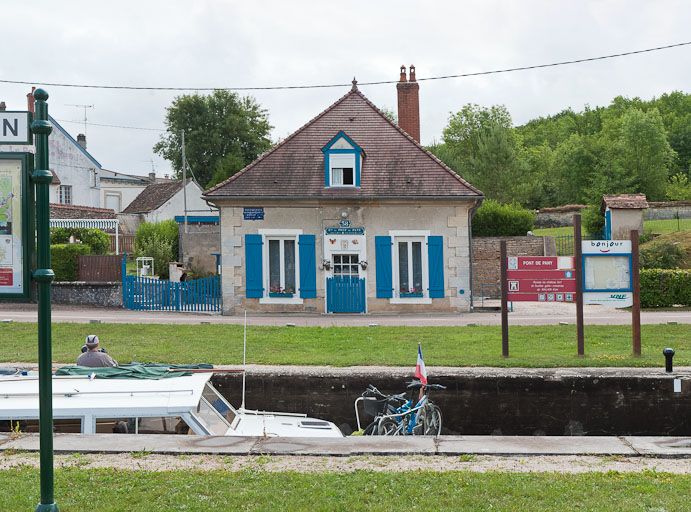 site de l'écluse 38 du versant Saône, dite de Pont-de-Pany (canal de Bourgogne)