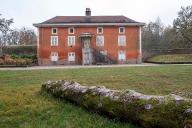 pavillon d'entrée du château