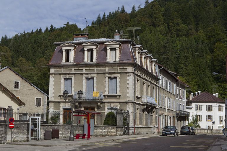 maison d'industriel