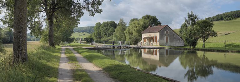 site de l'écluse 15 du versant Saône, dite de Fontenis (canal de Bourgogne)