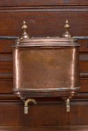 réservoir de fontaine de sacristie