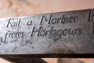 mécanisme et cadran de l'horloge de l'église d'Orgelet