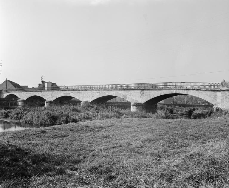pont (canal du Nivernais)