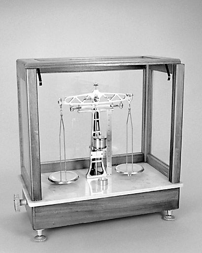 balance de précision (trébuchet de laboratoire Prolabo)