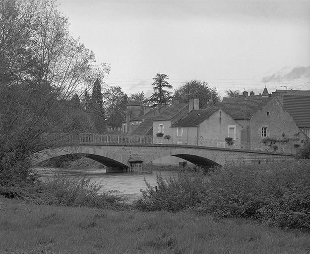 pont (canal du Nivernais)